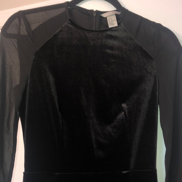 H&M Black Velvet & Sheer Bodycon Mini Dress🖤 - Picture 3 of 4